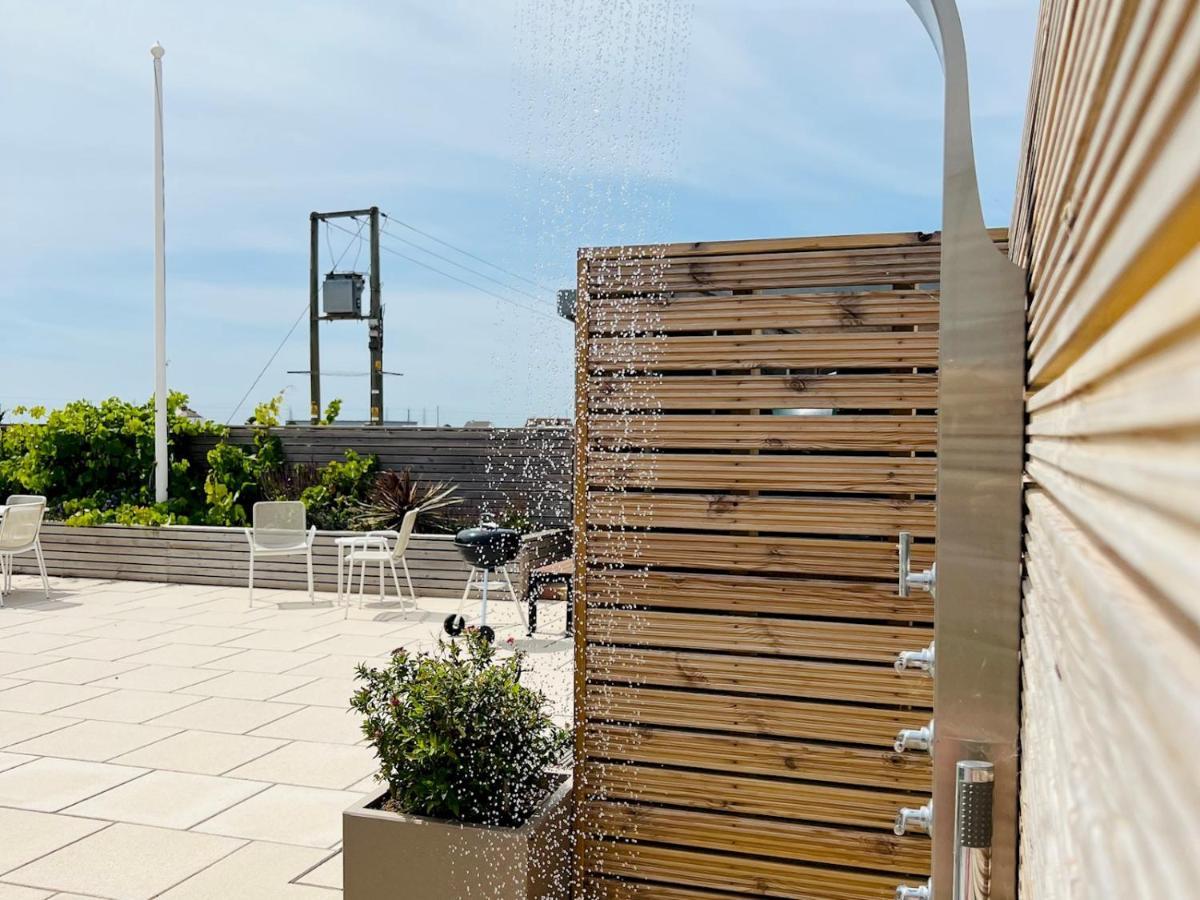 Pass The Keys Fabulous Beach Front Holiday Location Lydd Экстерьер фото