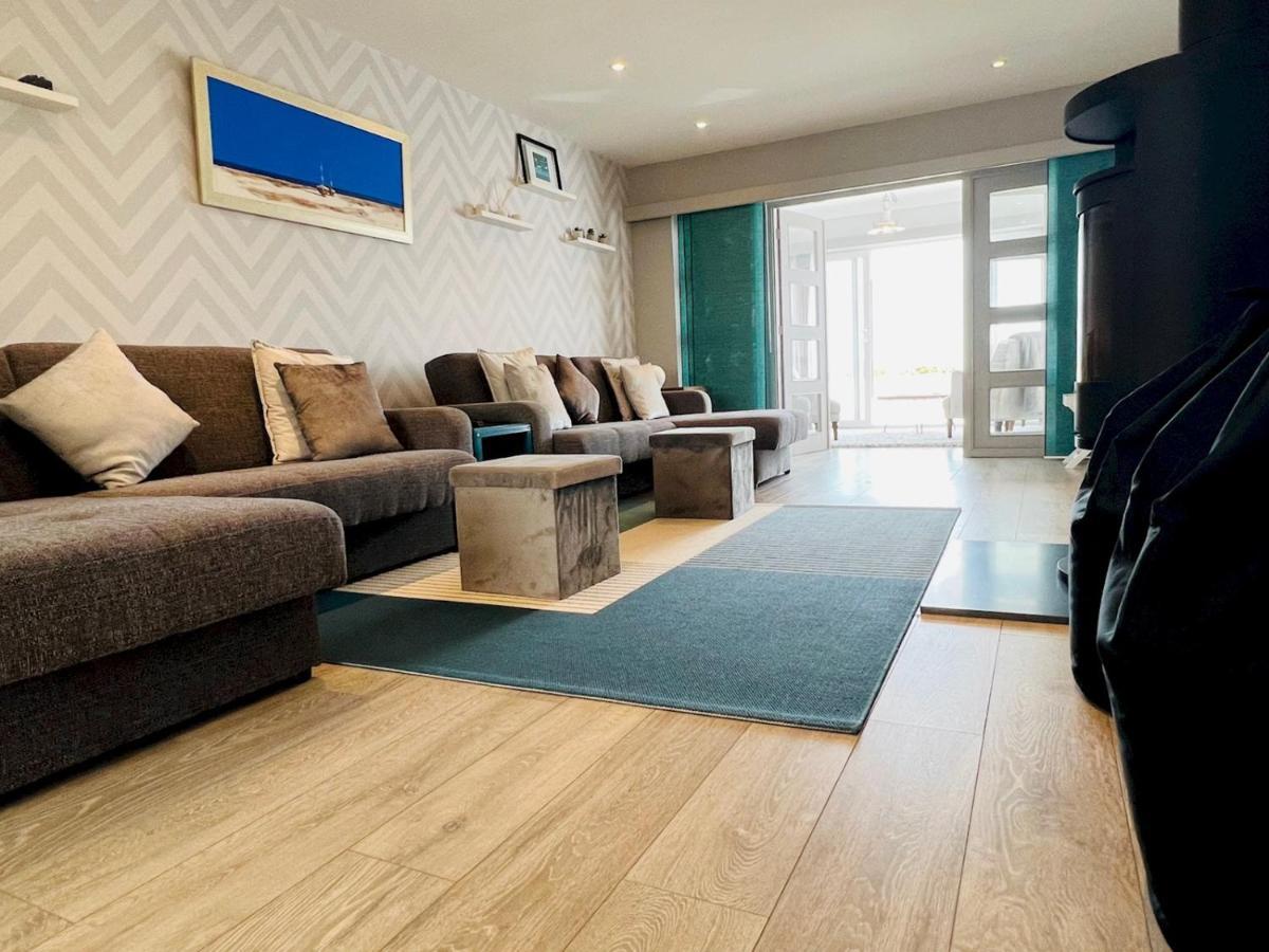 Pass The Keys Fabulous Beach Front Holiday Location Lydd Экстерьер фото